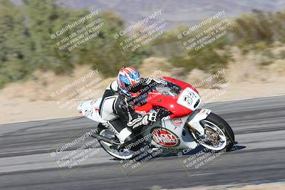 media/Dec-01-2025-Moto Forza (Mon) [[2daa91e15f]]/3-Beginner Group/Session 4 Turn 9/